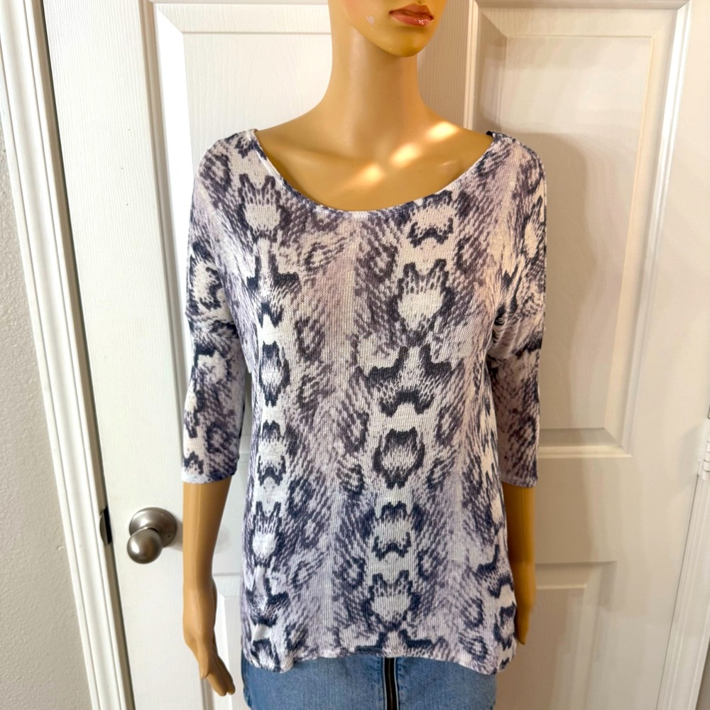 H&M Divided Snake Print Top